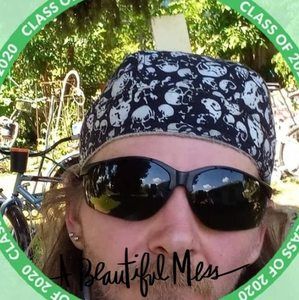 Meet your Posher, Mikel